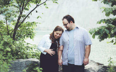 Scarborough Bluffs Maternity Shoot :: Angie + Matt